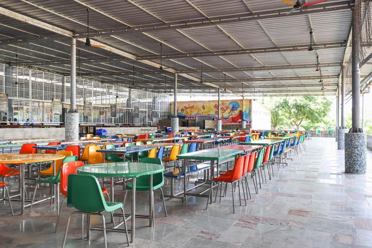 Capital O 49279 Chhab Chhaba Chhab Water Fun Park & Resort Damka Luaran gambar